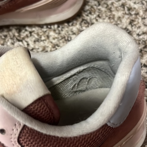 New Balance - Picture 5 of 6